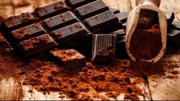شکلات تلخ