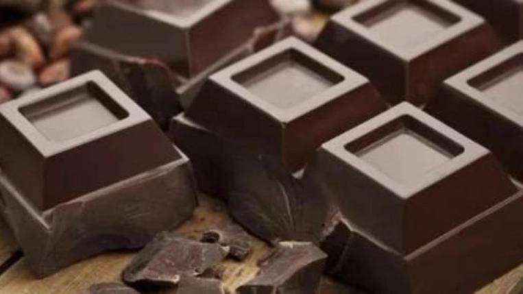 شکلات تخته ای شکلات تخته ای