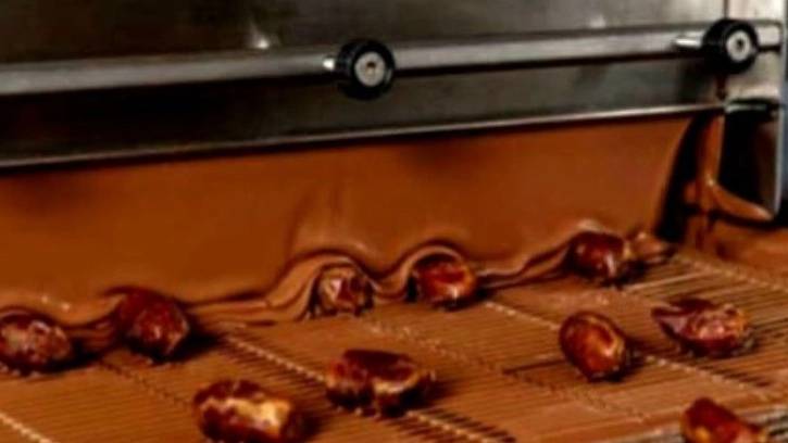 خط تولید خرمای شکلاتی مغزدار خط تولید خرمای شکلاتی مغزدار